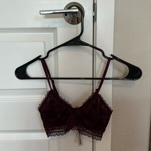 VICTORIA’S SECRET | Maroon Bralette